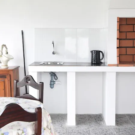 Sunset Greenhouse * Achada